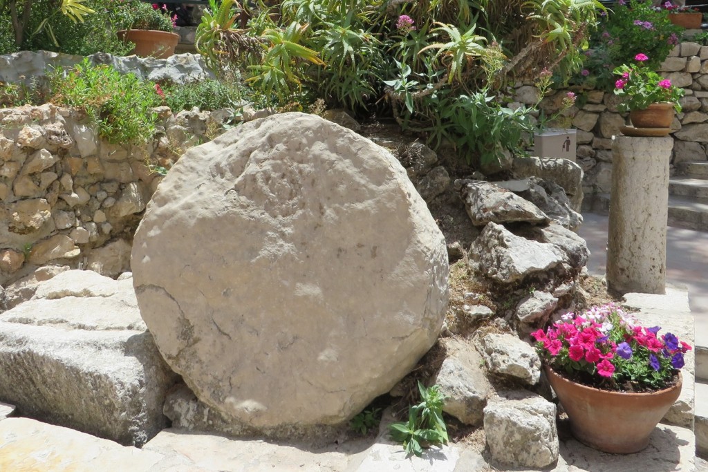 Jesus' death - stone rolled in front of the tomb